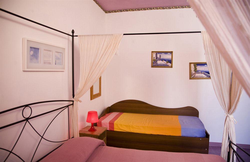 L'Oasi Villaggio Albergo Favignana Exteriör bild